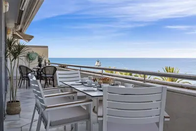 Gran Marbella Views - Beachfront Complex!