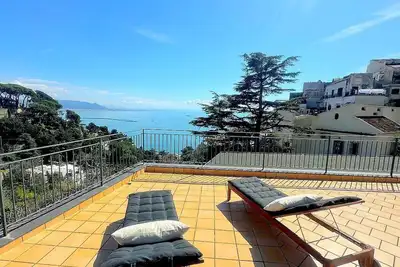 Image de Villa Gelsomino: A welcoming one-story villa which faces the sun and the sea, with Free Wi-Fi.