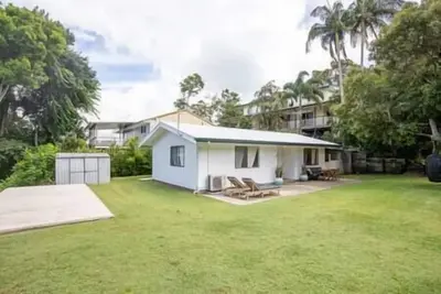 Cosy Straddie cottage + sleeps 6 + pet friendly