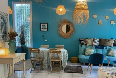 Image de Villa entre pinède et calanques de Marseille, 6 chambres, 12 couchages, piscine