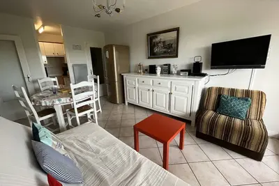 Image de Appartement T2 entre plage et commerces, loggia, parking privé, proche pistes cyclables
