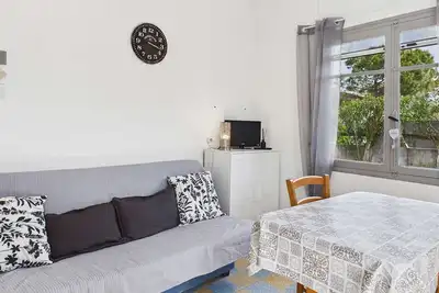 Image de Appartement Rdc 5 pers avec grande terrasse sud, proche marché, animaux admis - Marseillan Plage