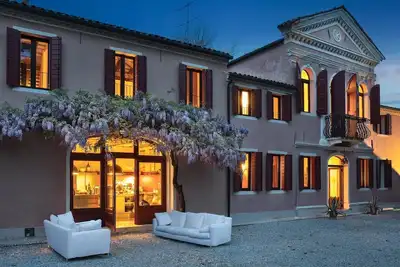 Image de Elegant villa veneta in the countryside of trevigiana