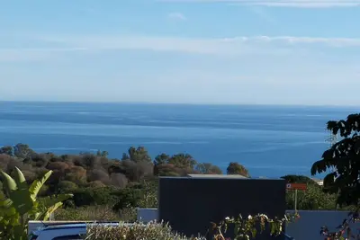 Image de Appartement Contemporain 110m2 vue Mer1km800 Plages. 200m du Golf Cabopino