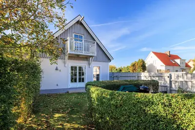 Image de Unikt Boende Mitt i Gamla Viken, 150 Kvm, 3 Sovrum, 6 Sängplatser, Trädgård