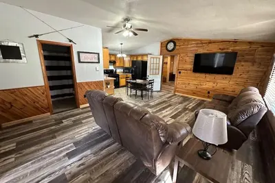 Image de Small Town Lodge - Annapolis, Mo Black River