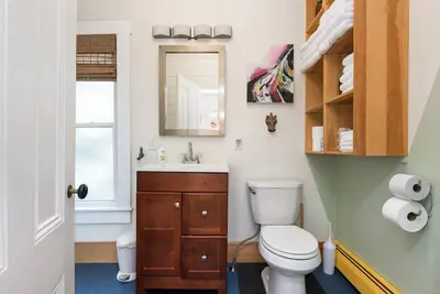 Downtown Old Port Mid-Term Stay - Perfect for Nurses and Professionals