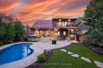 Image de Luxury Home just 7 minutes Walking to the beach!