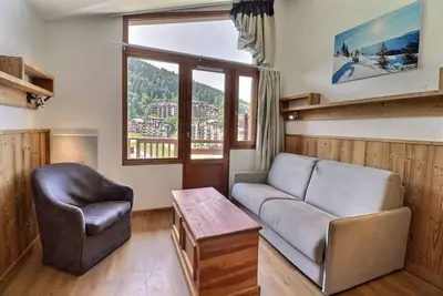 Image de À 50m des pistes de ski, 7ème étage, balcon, casier à ski, 25m², La Tania
