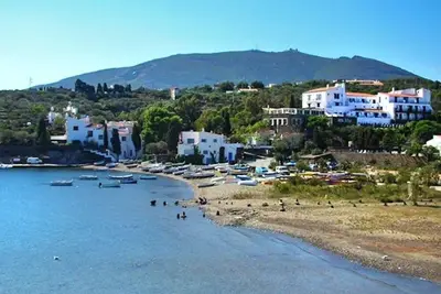Image de Studio pour 2 personnes à Cadaqués au bord de l’eau, accès piscine