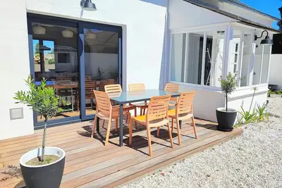 Image de Cute family house - walking distance from beach