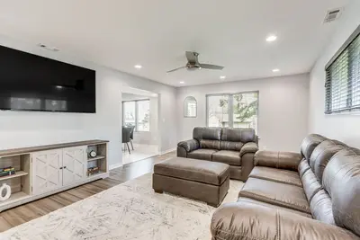 Image de Spacious Arkansas Retreat w/ Deck, Hot Tub & Grill