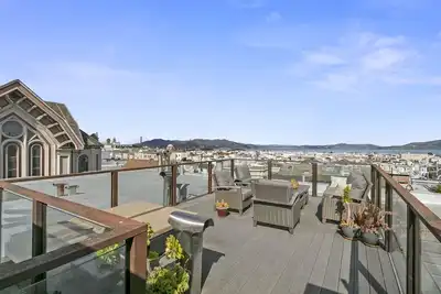 Image de Garden Apartment in Cow Hollow/Marina District with rooftop deck!