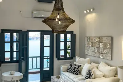 Image de Charming Santorini Villa | 1 Bedroom Villa | Wonderful Sea Views & Perfect for a Couples Getaway | Oia