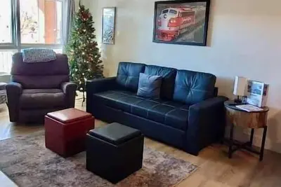 Image de 408 - Cozy, quiet walk to convention and landing