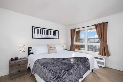 Image de 406 - Walk to Convention Center & Landing