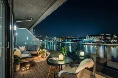 Image de 92sqm of Luxury | 24/7 checkin | Roofterrace