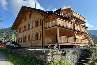 Image de Des vacances inoubliables dans un chalet rénové au centre de Morgins.