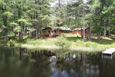 Image de Somo River Home - Fire Pit, Dog Friendly, W&D, Kayaks, Canoe