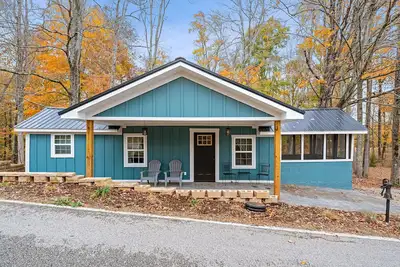 Image de Beautiful cabin just seconds from Dale Hollow Lake!