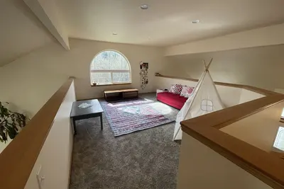 Image de Quiet forest retreat just north of Woodinville wine country