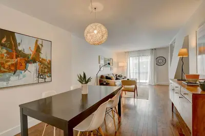 Image de Beautiful 2 level condo in the heart of Montreal