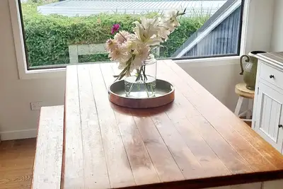 Image de Mountains and lake views, Our home in Fernhill