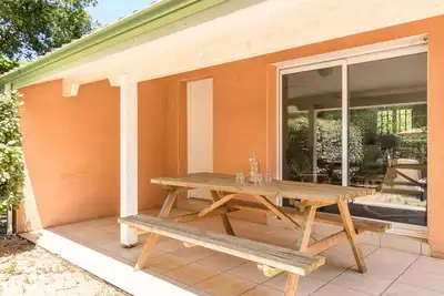 Image de Agréable appartement dans une maison de vacances avec Wifi, Tv, terrasse et animaux admis