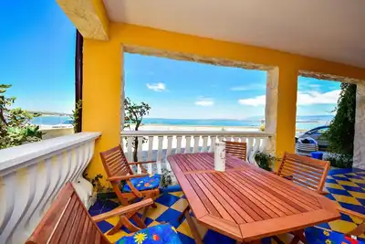 Image de Agréable appartement pour 5 personnes avec Wifi, climatisation, Tv et terrasse