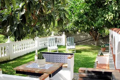Image de Merveilleuse maison de vacances privée avec Wifi, Tv, patio, animaux admis et parking