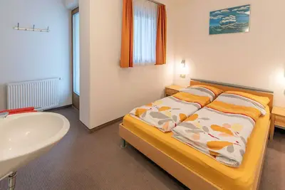 Image de Agréable appartement pour 12 personnes avec Wifi, Tv, terrasse et parking