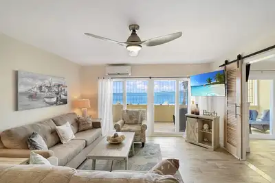 Image de Experience the epitome of relaxation at Sand & Sea!