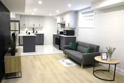 Image de Urban Haven: 2br/2ba+Office, Kitchen, Dining