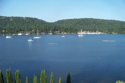 Image de Oceanfront 2 Bedroom, 1 bath home with great views. \n