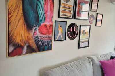 Image de City Fringe - Merivale, Opposite Hagley Park. Off street parking.