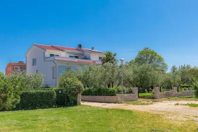 Image de Confortable appartement pour 4 personnes avec climatisation, Wifi, Tv et patio