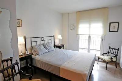 Joli appartement pour 4 personnes avec Wifi, climatisation, Tv et balcon
