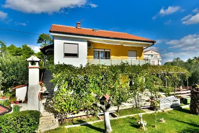 Image de Bel appartement pour 6 personnes avec Wifi, climatisation, Tv, terrasse et animaux admis