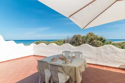 Image de Joli appartement pour 4 personnes avec climatisation, Wifi, Tv, terrasse et animaux admis