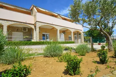 Image de Agréable appartement pour 4 personnes avec climatisation, Wifi, Tv et terrasse