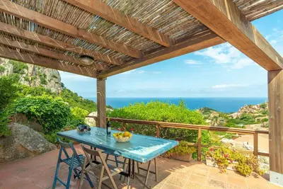 Image de Magnifique maison de vacances avec climatisation, Tv, terrasse, vue panoramique et parking