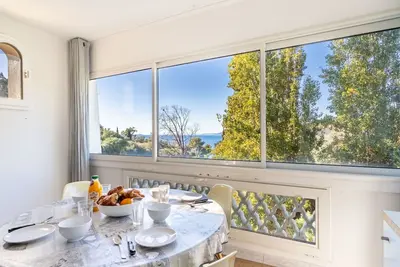 Image de Bel appartement pour 4 personnes avec climatisation, Wifi et Tv