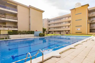 Bel appartement avec climatisation, piscine, Tv, balcon, vue panoramique et parking