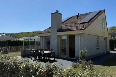 Image de 3 bedroom accommodation in Julianadorp aan Zee