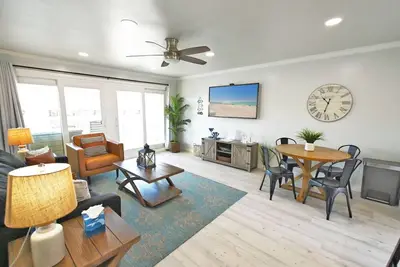 Image de Sandpiper Cove Unit 2055 Updated 1 Bedroom with Bonus Bunk Room and Free Beach Service!