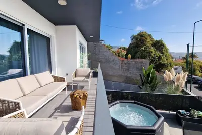 Image de 24, The Townhouse by Lovelystay