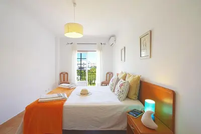 Image de Bel appartement pour 4 personnes avec Wifi, climatisation, Tv et balcon