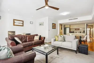 Image de 2br Urban Retreat in Fremantle's Heart