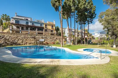 Image de Stunning three bedroom town house walking distance to Puente Romano Hotel