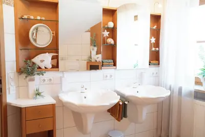 Image de Dein Ferienhaus in der Fränkischen Schweiz - mit Sauna, Außenpool und Grillhütte